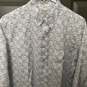NEW J. Crew men’s button down shirt